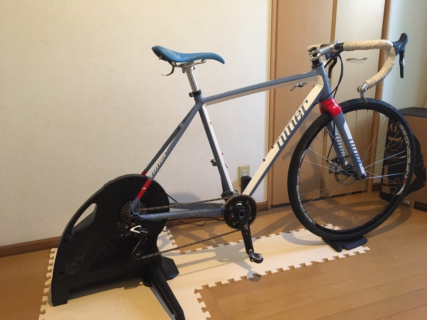 室内トレーニング必需品 3選のご紹介 | ブログ｜ミズタニ自転車株式会社