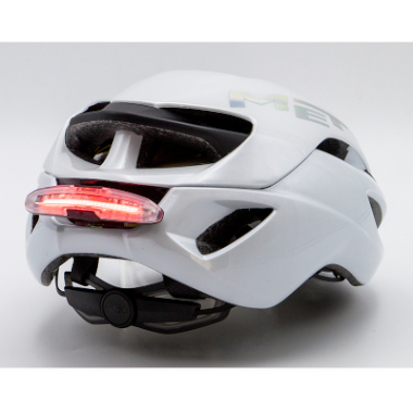 全信頼を寄せる 各メディアでMET ヘルメット用の「USB LEDライト」と「CYCLING その他