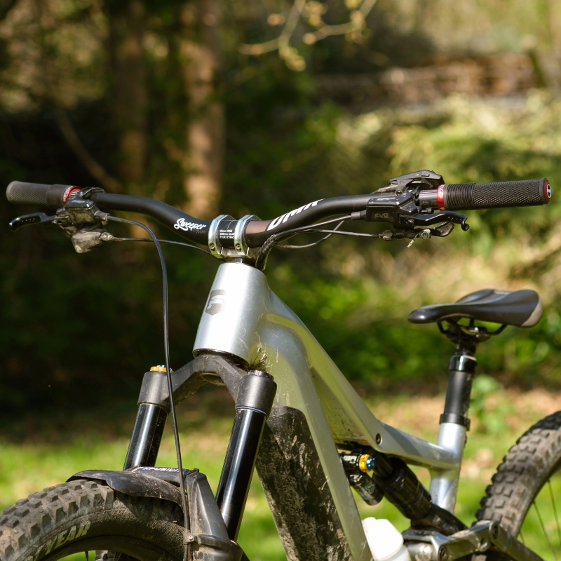 DMR - SWEEPER BAR｜ミズタニ自転車株式会社