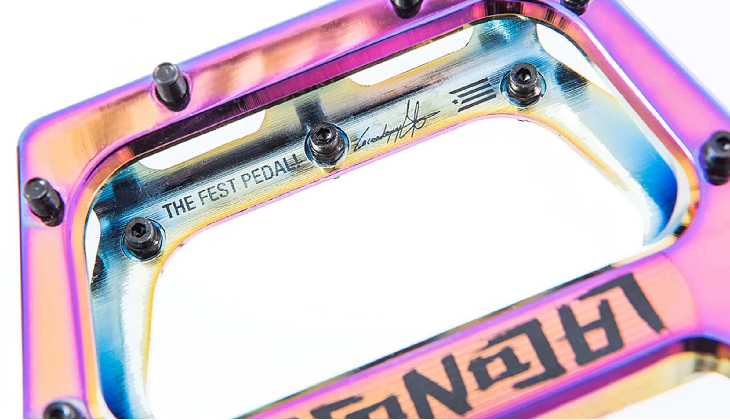 VAULT PEDAL LACON – V2｜ミズタニ自転車株式会社