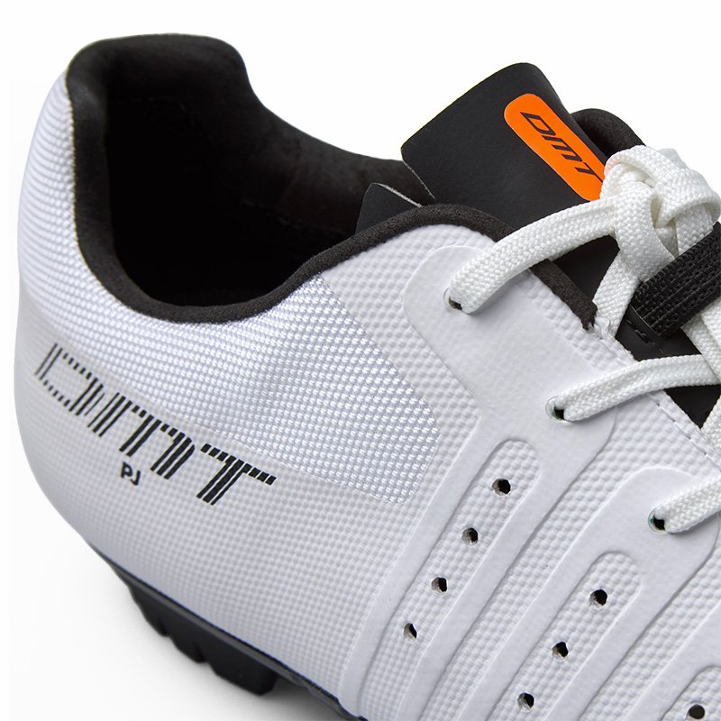DMT KM4 PJ, le scarpe Mtb nel segno di Pogacar - Bici.Style