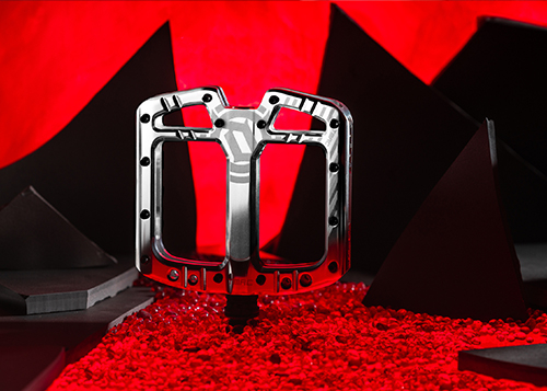 DEITY（ディエティー）